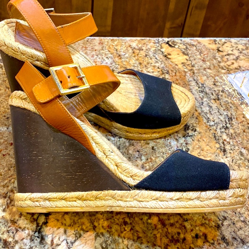 Tory Burch Wood & Leather Wedge Sandals size 7